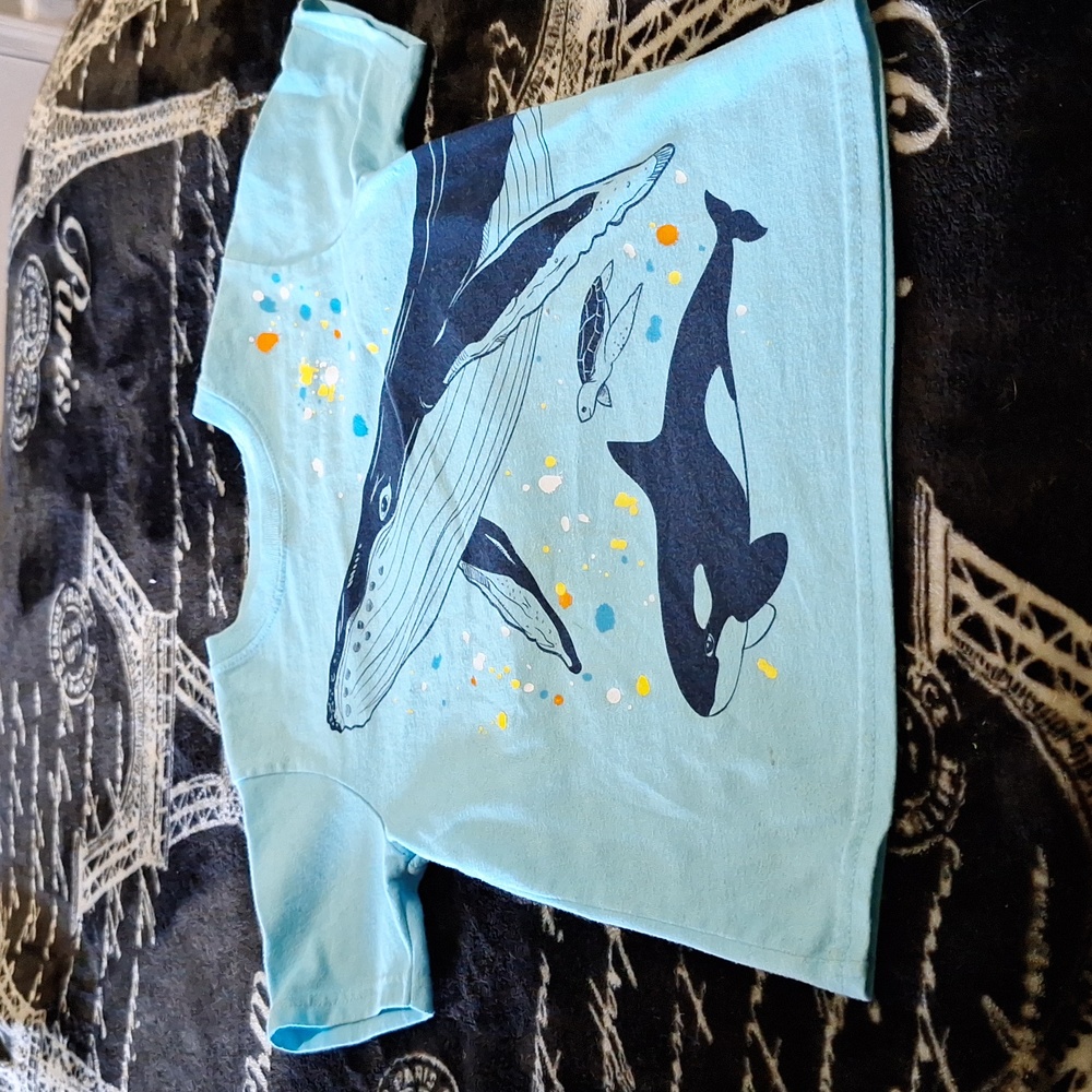 GRANIMALS TSHIRT WITH blue Whales size 4 boy